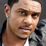 ห้องโถงสุนัข (Pooch Hall)