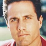 ร็อบ เอสเตส (Rob Estes)