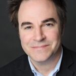 โรเจอร์ บาร์ท (Roger Bart)