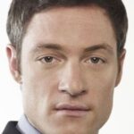 ทาห์โมห์ เพนิเคตต์ (Tahmoh Penikett)