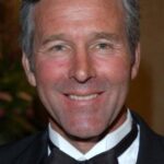ทิโมธี บอตทอมส์ (Timothy Bottoms)