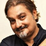 วิเนย์ ปาธัค (Vinay Pathak)