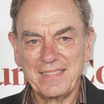 อลัน อาร์มสตรอง (Alun Armstrong)