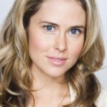 แอนนา ฮัทชิสัน (Anna Hutchison)