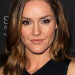 เอรินน์ เฮย์ส (Erinn Hayes)