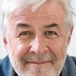 จิม เบิร์นส์ (Jim Byrnes)
