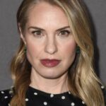 เลสลี่ กรอสแมน (Leslie Grossman)