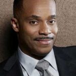 ร็อคกี้ แครอลล์ (Rocky Carroll)