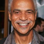รอน กลาส (Ron Glass)
