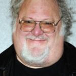 จอช โมสเทล (Josh Mostel)
