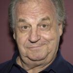 พอล ดูลีย์ (Paul Dooley)