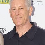 จิม โฮลท์ (Jim Holt)